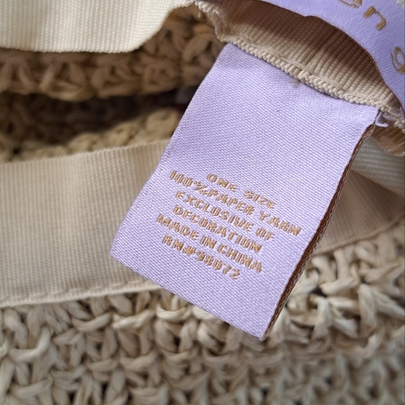 Madden Girl Straw Crochet Bucket Hat Strawberry - Picture 4 of 5